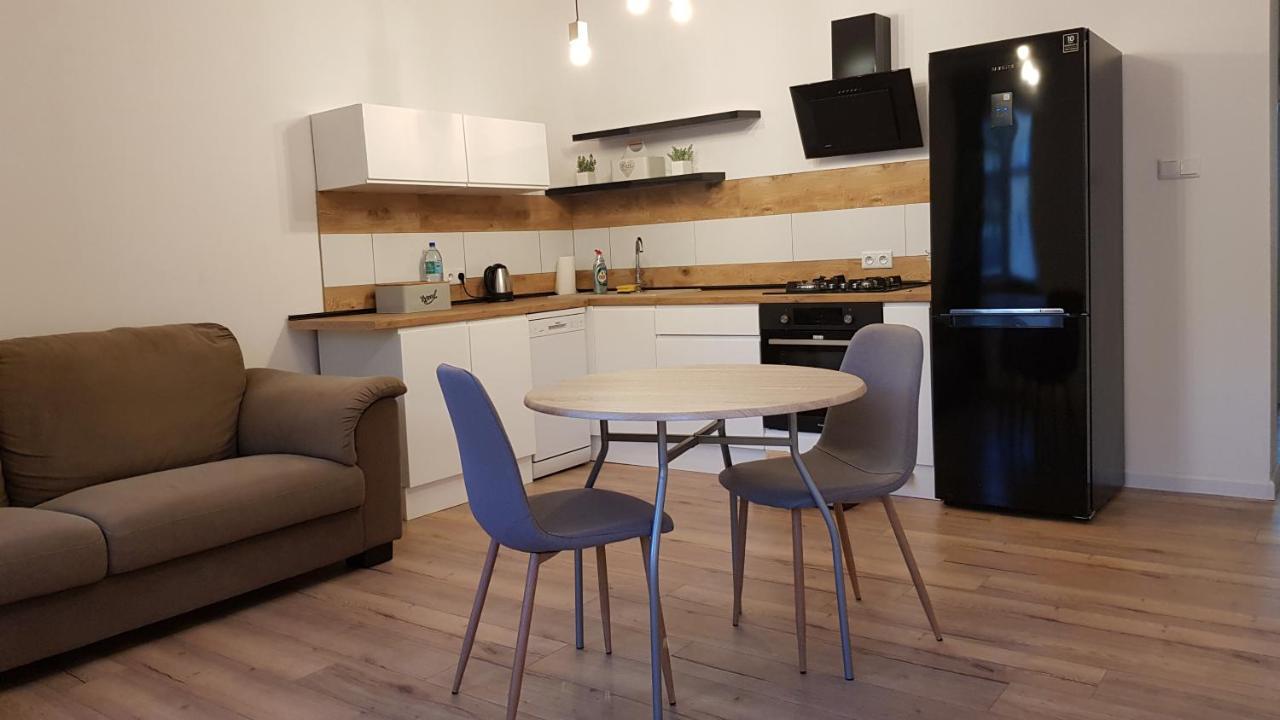 Avalon Apart 1 Legnica Kültér fotó